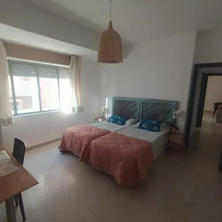Centrico Piso Con Aparcamiento Gratuito Apartment